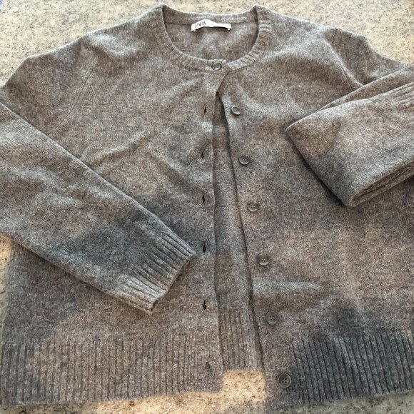 ZARA 100% Wool Knit Cardigan - Picture 1 of 4